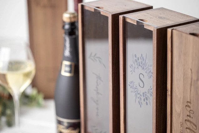 Tyndell Walnut Wood Wine Box with acrylic top close-up showing natural walnut grain and clear acrylic lid detail