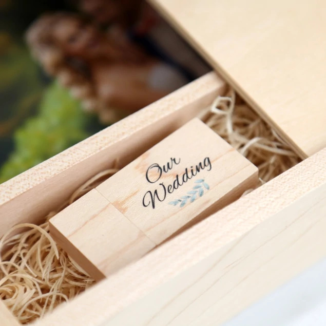 Tyndell Maple Wood Flash and Print Boxes in 4x6 and 5x7 showing both sizes side by side