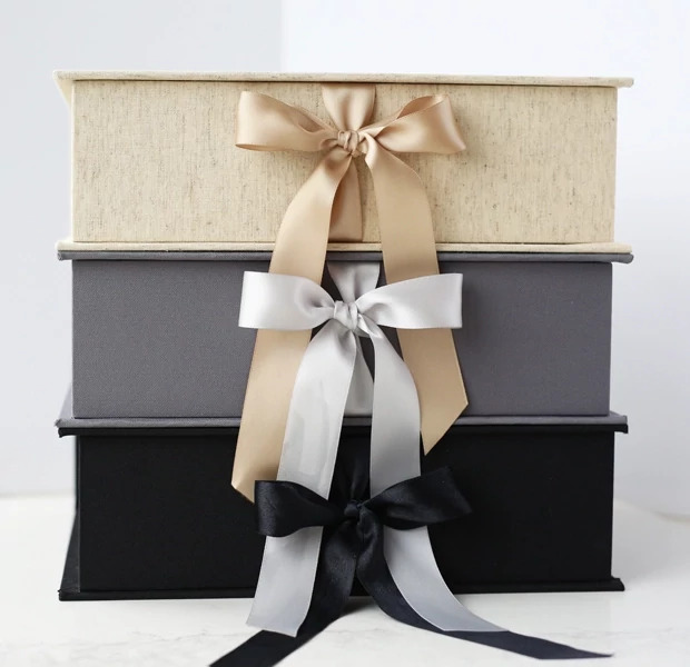 Tyndell Portfolio Box in Linen showing fabric-wrapped construction with satin ribbon tie in 11x14 size