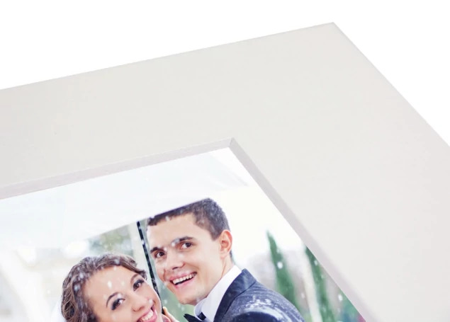 Archival portfolio mat displaying wedding portrait with beveled edge detail     Tyndell portfolio mat close-up